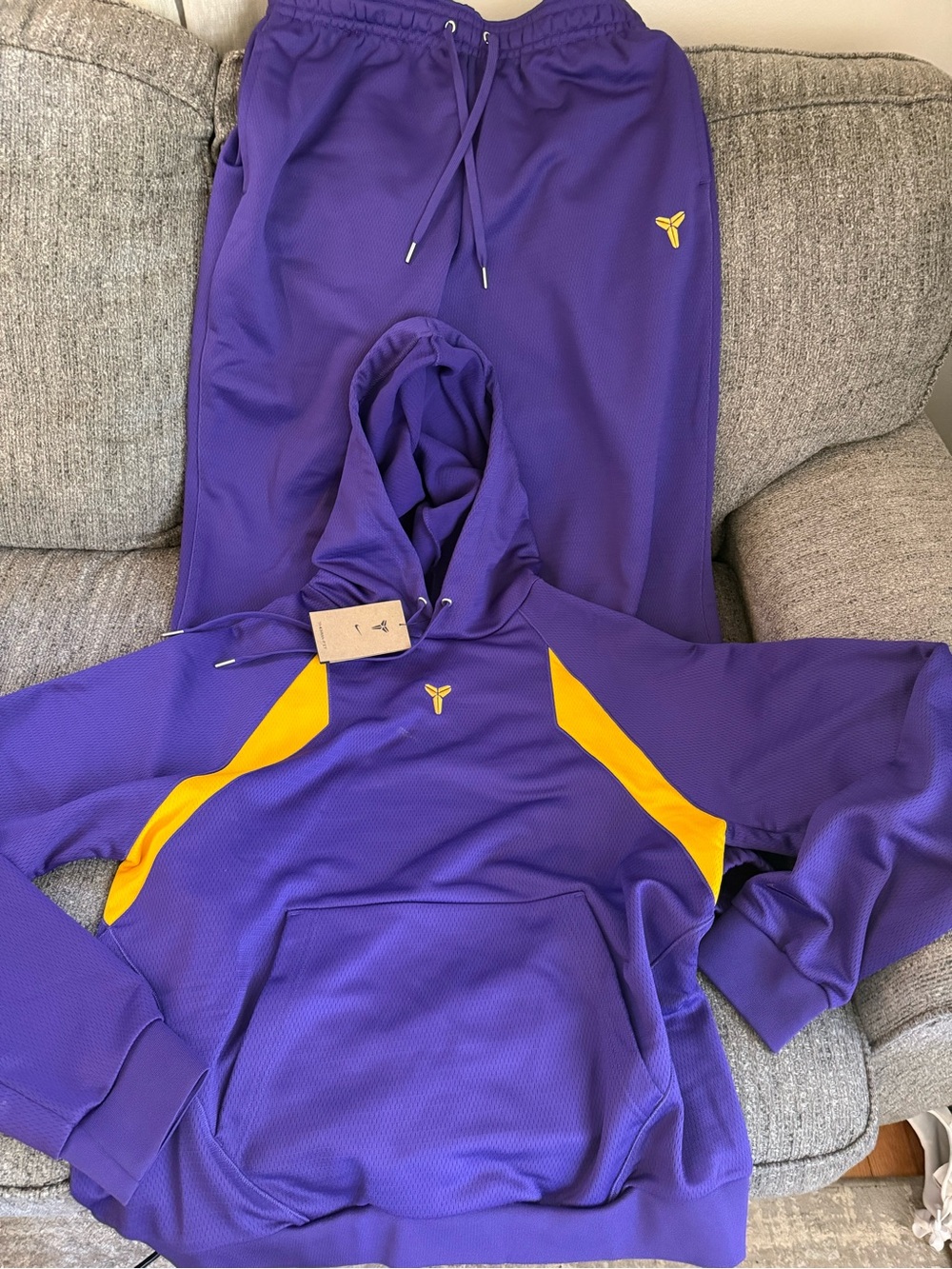 New Nike Kobe “black Mamba” Purple and Yellow Hoodie and Sweatpants Set Sz L